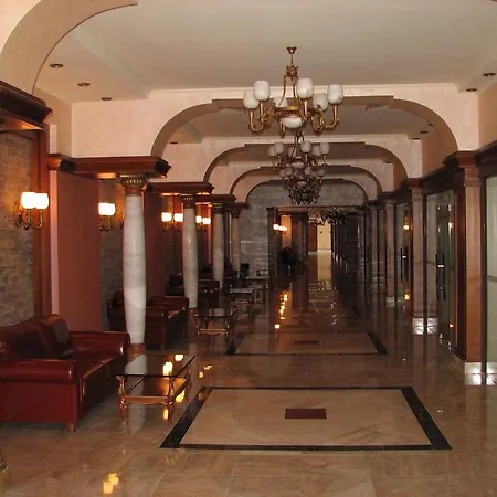 In Port Palace Apartment
