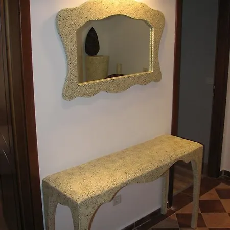 Apartment In Port Palace *